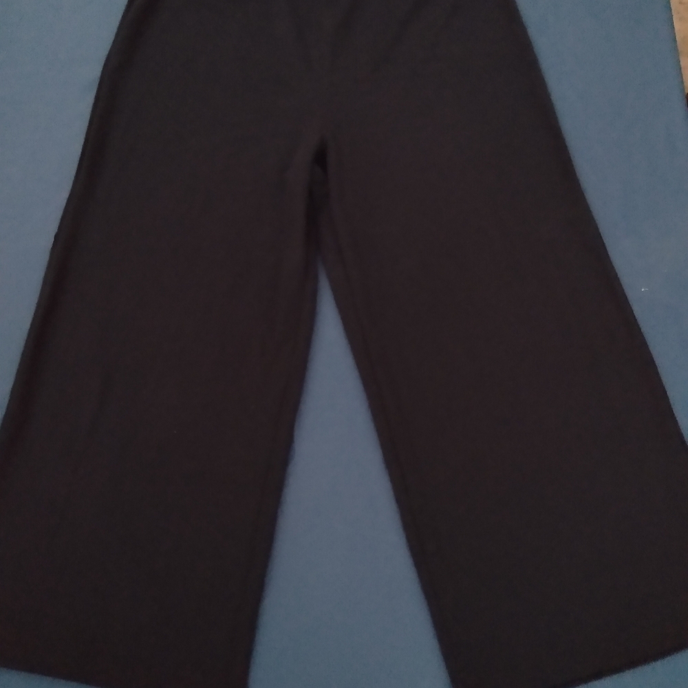 NWOT"Denim24/7"black stretch pants w/big bottom